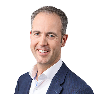 Portraitbild von Dr. Tobias Naujoks