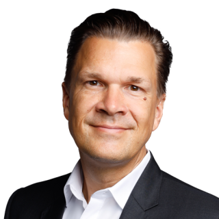 Portraitbild von Till Karrer