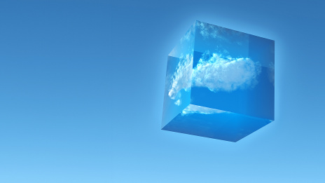 Cloud: Durchsichtiger Würfel schwebt in der Luft mit einer Wolke drin