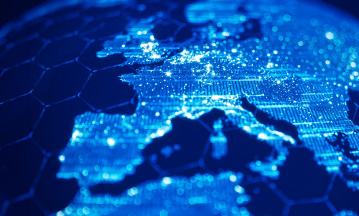 EU AI Act: Zu sehen ist eine Landkarte von Europa, auf der einzelne Städte wie Nodes digital verbunden sind.