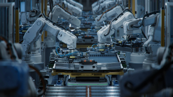 Hochautomatisierte Fertigung mit Robotik zeigt, wie Automatisierung Energie zum zentralen Wettbewerbsfaktor der Industrie macht.

